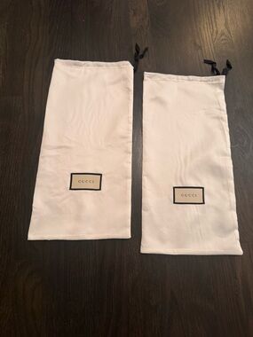 Gucci White Drawstring Dust Bags with Logo Patch (Pair)